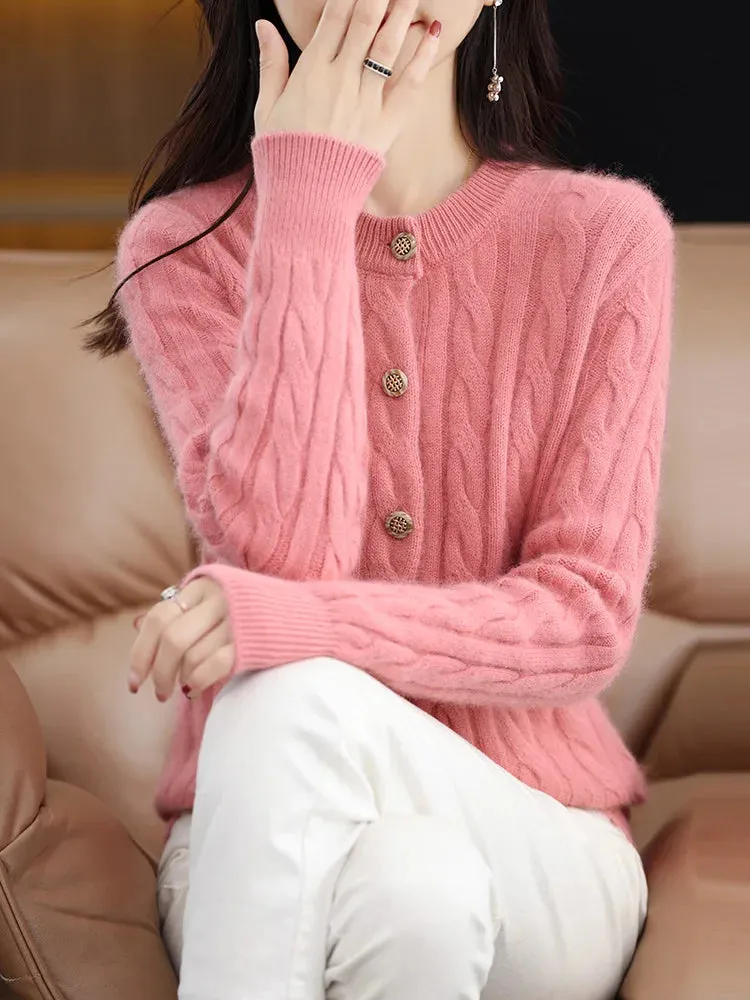 Elegant Cable Knit Cashmere Cardigan