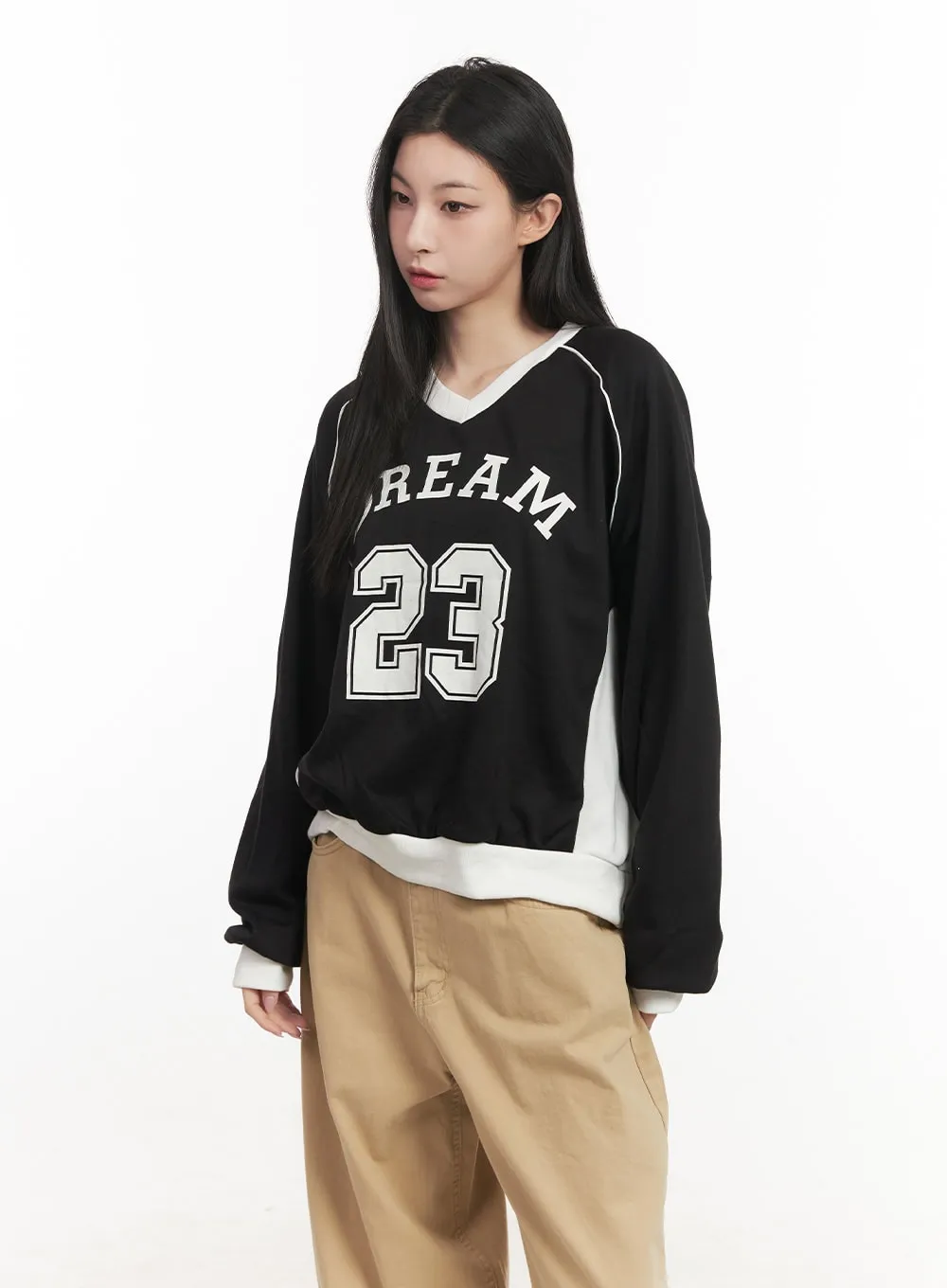 Graphic V-Neck Sweatshirt CF514