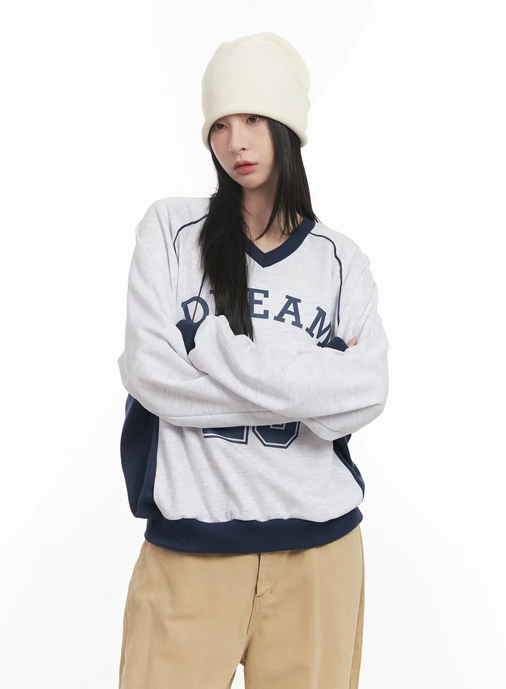 Graphic V-Neck Sweatshirt CF514