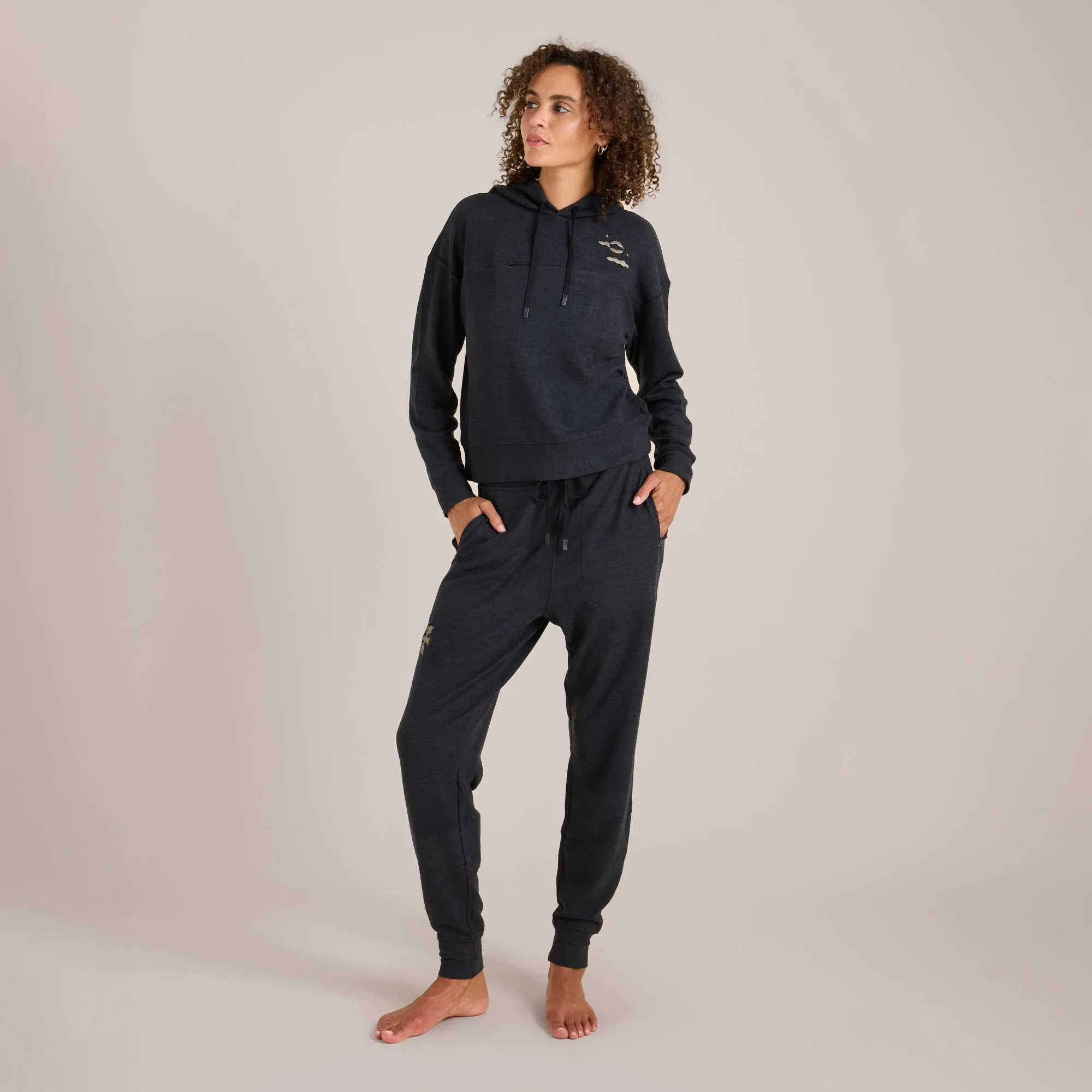 Roam Hoodie - Black